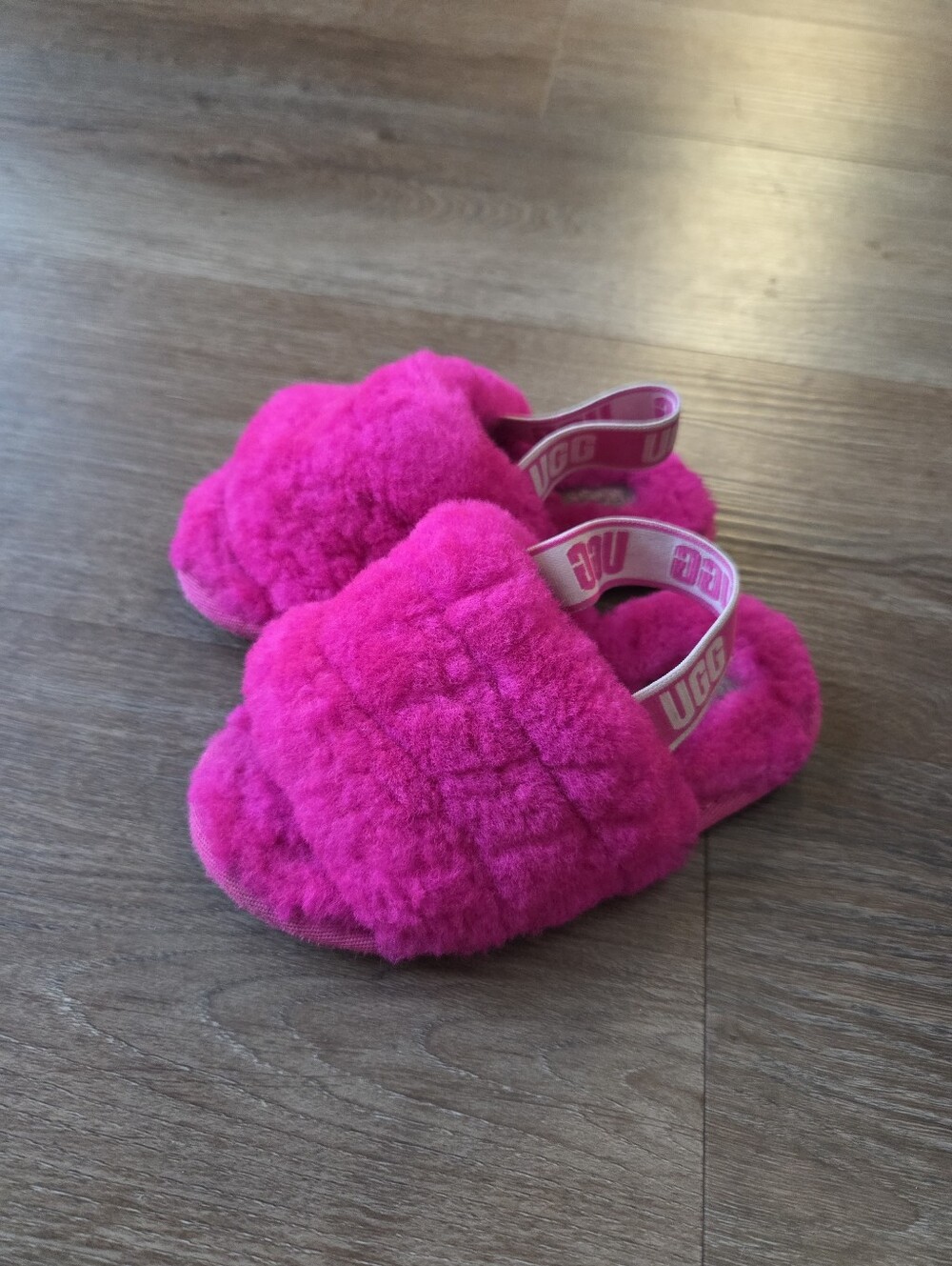 Ugg Girls Toddler Baby Fuzzy Hot Pink Slide Slippers size 9